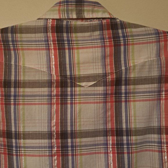 Wrangler Women's Plaid Pearl Snap Front Long Sleeve Top Sz Large or Med Fit - Picture 7 of 9